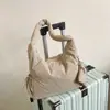 Nova Bolsa de Ombro Único Acolchoada Artística 2025 para Mulheres, Bolsa de Mão Simples, Bolsa Tote Estilo Preguiçoso para o Dia a Dia, Bolsa de Tecido