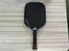 Raquete de Pickleball T700 em Fibra de Carbono Fosca com Textura de Tecido, Modelo Monobloco, Marca Renomada, Estilo Clássico, 16 Polegadas de Espessura, Profissional para Competição, Disponível para Entrega