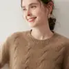 Novo suéter feminino de outono e inverno com gola redonda, espessado, ombros caídos, suéter de cashmere trançado, pulôver de caimento solto, camada base