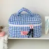 Bolsa cosmética portátil a cuadros de aspecto elegante Hisocute para estudiantes, bolsa de almacenamiento de productos para el cuidado de la piel de gran capacidad, bolsa de aseo portátil