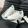 Superficie Suave y Suela Suave ~ Zapatos de Entrenamiento Moral Estilo Tweed con Suela Plateada para Mujer 25 Primavera Nuevos Zapatos de Tenis Casuales de Cuero Genuino con Punta Redonda