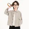 Ropa de Otoño para Niños Chaqueta Estilo Camisa Elegante Nuevo Estilo 2026 Niños Medianos y Grandes Estilo Primavera y Otoño Cardigan de Moda Top Ropa Exterior