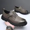 Sapatos masculinos de inverno quentes de couro confortáveis slip-on sapatos de couro modernos impermeáveis antiderrapantes sola macia superfície macia