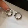 Brincos Irregulares Torcidos Escovados para Mulheres, Estilo Coreano, Simples e Descolados, Sensação de Alto Padrão, Brincos Únicos e Versáteis