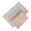 Mismo estilo que el Hotel Riba: Paneles de pared de cristal de piedra SPC, paneles de pared de WPC, molduras de ventana, paneles perforados, muebles y accesorios de baño - impermeables y ecológicos