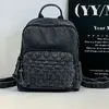 Mini mochila acolchada de mezclilla desgastada para señoritas, diseño coreano, adecuada para ir de compras y salidas, creando una atmósfera elegante.