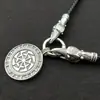 Explosiones de comercio exterior Vikingo collar con amuleto de grifo grande colgante de rueda solar colgante para hombre joyería pagana al por mayor