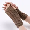 Guantes para otoño e invierno, tejidos, adecuados para que los estudiantes escriban, cálidos, estilo coreano, cortos, lisos, color liso, sin dedos, para parejas, guantes de mujer, transfronterizos