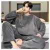 [2026] Pijama de Flanela e Fleece Coral Outono/Inverno da Live Factory para Homens, Conjunto de Roupa de Casa Espessado e Forrado com Fleece para o Inverno