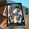 Lenço de Seda Estampado de Carruagem de Cavalo Retrô para Mulheres, Lenço de Pescoço Versátil para Primavera e Verão, Lenço Quadrado da Moda de Alta Qualidade, Lenço de Cabeça, Xale de Proteção Solar