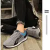 Zapatos para Hombre Comercio Exterior Primavera y Verano Nuevos Modelos Zapatos Casuales para Hombre Modernos Versátiles Zapatos Deportivos Transpirables Cómodos Zapatos para Hombre Venta al por Mayor