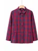 Camisa de manga larga de algodón puro para mujer de mediana edad 2026 nuevo top a cuadros para madres de mediana edad y ancianas, camisa de algodón para primavera y otoño