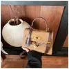 Bolso de mujer, bolso de hombro versátil para mujer con estampado de cocodrilo, nuevo bolso de mano de moda de invierno, bolso retro a la moda, bolso Kelly