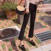 Pantalones de mezclilla negros para mujer en primavera y otoño 2024 Nuevo estilo caliente Pequeños ajustados Adelgazantes Pantalones cortos con borde deshilachado