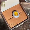 Anel de Calcedônia Amarela Natural Formato de Ovo Oval Abertura Ajustável Presente Cabochão Ágata Amarela Pedra de Jade Anel de Dedo Feminino