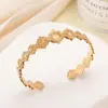 Pulseira de Aço Inoxidável de Alta Costura Personalizada para Mulheres, Joia Versátil de Aço Titânio de Nicho, Acessórios de Luxo Leve