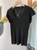 Camiseta de punto con cuello en U para mujer, diseño de nicho, adelgazante, top interior básico de verano