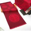 Chal unisex rojo puro logo bordado regalos promocionales para reunión anual bufanda roja grande monocolor venta al por mayor