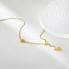 Conjunto de Colar com Pingente Coração Estilo Francês de Luxo Leve Europeu e Americano para Mulheres, Brincos e Pulseira Banhados a Ouro 18K da Moda e de Alta Qualidade Atacado