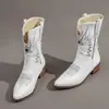 Botas gruesas 40 Botas romanas Botas de nueva generación Talla grande Otoño e invierno Caña corta con bordado Comercio exterior Botas europeas y americanas Puntera 43 Mujer