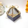Caja de dulces triangular creativa para boda, personalizada, bronceada, con forma de torre, caja de gemas, caja de regalo europea, embalaje plegable de cartón