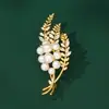 Nuevo Broche de Espiga de Trigo, Corsage de Perlas Elegante de Lujo de Alta Gama para Mujer, Pin de Accesorios para Traje de Diseño de Nicho de Lujo Accesible