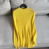Nueva camiseta base de punto acanalado 2026, cuello alto pequeño, corte ajustado, suéter para capas, al por mayor H10HS66