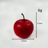 Accesorios de frutas simuladas Adornos de plástico de manzana Decoración de plátano y pera Modelo de fruta y verdura falsa Mango Uva Verduras para gabinete