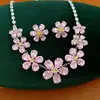 Collar de flor con incrustaciones de circonita vintage, cadena para la clavícula de lujo discreto, juego de joyas exquisito de estilo retro