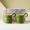 Juego de Tazas de Café con Mandarina Verde Espolvoreada con Oro Taza de Latte Cerámica Taza de Espresso de Alto Valor Par de Tazas Chinas Caja de Regalo