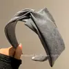 Diadema de Satén Color Sólido Cocoa Vintage con Lazo, Diadema Francesa Versátil Elegante de Ala Ancha que Hace que la Cara Parezca Más Pequeña