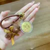 Oro Puro 999 Moneda Pequeña Hilo de Resina Oso Llavero Bolso de Moda Accesorio Llavero de Coche Colgante Lindo