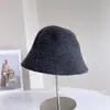 Sombrero de cubo de lana retro simple de moda para mujer, sombrero cloché casual cálido versátil de otoño e invierno, sombrero de pescador moderno para adelgazar la cara