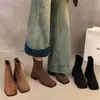 Botines de Ante de Tacón Grueso de Hong Kong para Mujer, Nuevos Botines Cortos Ajustados de Invierno 2025, Botas Martin Marrones de Punta Cuadrada