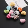 Cuentas Acrílicas de Corazón 3D Rayadas de Colores Caramelo Materiales y Accesorios para Cadena de Teléfono Móvil Hecha a Mano DIY