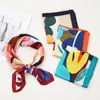 Pañuelo Cuadrado Nuevo Transfronterizo para Mujer de 70 cm Estampado Retro Seda de Imitación Pañuelo de Alta Gama Pañuelo Chal Protector Solar