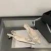Sapatos de Salto Alto Apontados de Luxo Estilo Francês, Sandálias Fechadas Elegantes com Fivela de Strass Verão 2025, Sapatos de Salto Fino Sem Costas