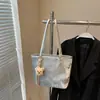 Bolsa Casual de Gran Capacidad para Viajes Diario Mujer Nueva Moda 2025 Bolso de Hombro o Axila Verano Portátil Bolso Tote Tipo Cubo