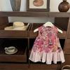 Vestido infantil redondo com estrelas, vestido de verão, saia cheongsam chinesa infantil, vestido de princesa para bebê de um ano.