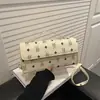 Luxo Leve e Estiloso Modelo Novo Inverno 2026 Fofo Estampado Moda Versátil Simples Casual Tendência Bolsa de Ombro Único Transversal de Mão