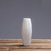 Venta al por mayor Jarrón de cerámica blanco simple estilo europeo embrión liso flor seca flor flor manualidades creativas adornos de escritorio