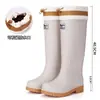 Botas de lluvia impermeables, antideslizantes y resistentes al desgaste para mujer con puños elásticos, cañas extra altas, diseño de moda, adecuadas para adultos y con una nueva suela de goma forrada de felpa para uso en la cocina