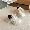 Nuevos Zapatos Deportivos para Niños Primavera y Otoño Suela Suave Antideslizantes Zapatos de Papá para Niños Malla Transpirable Zapatos de Running para Niñas