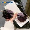 Óculos de sol Tewen rosto feminino mostrado pequeno Internet celebridade ins fotografia de rua retrô europeu e americano redondo proteção UV óculos de sol polarizados