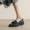 Sapatos Femininos de Couro Genuíno 2026 Outono Estilo Britânico Loafers Pretos Planos Couro Fino Macio Sapatos de Trabalho