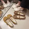 Sapatos rasos plissados de sola macia para mulheres, novos para 2026, estilo Mary Jane de verão francês, mocassins slip-on