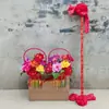Danza Yangko, accesorios de danza de portar canastas de flores, llevar las canastas de flores a la casa de los padres, vara de carga roja, actuación folclórica, actuación festiva