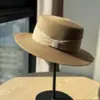 Novo Chapéu Branco Elegante Estilo Francês para Férias na Praia de Verão, Chapéu de Sol com uma Vibe Semelhante à Chanel, Chapéu de Palha