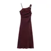 Aliexpress Ropa de Mujer al por Mayor Vestido de Una Sola Tirante con Adornos Plisados y Cuello Asimétrico 8840386