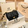 Bolsa Feminina Estilo Coreano Primavera e Verão Nova Tendência Estilo Chanel Couro Macio Quadrada Homem Gordo Diamante Xadrez Bolsa de Corrente Moda Corrente Grossa Bolsa de Ombro
